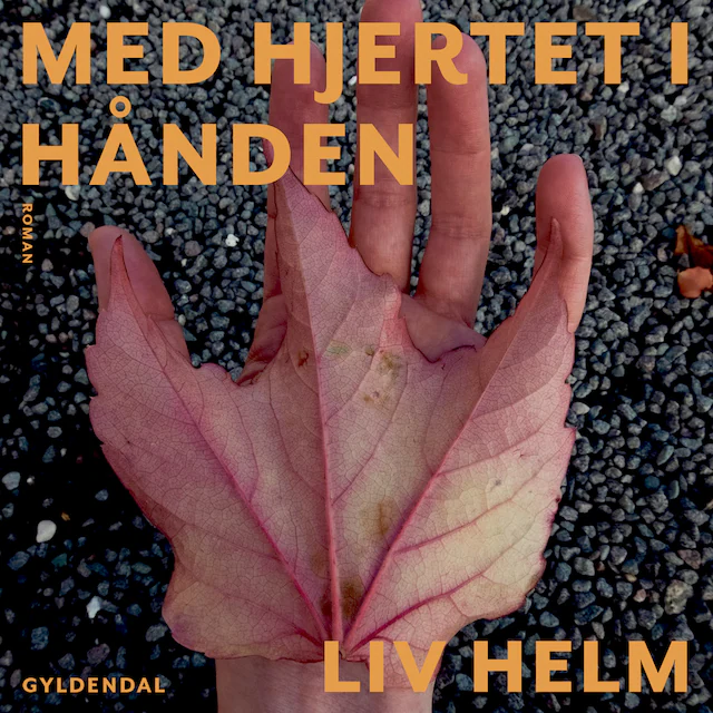 Omslag: Med hjertet i hånden